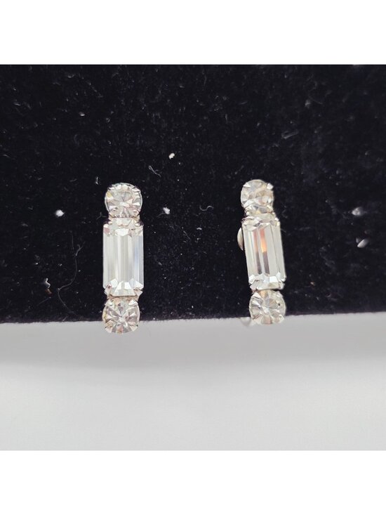 Unbranded Jewelry - Vintage Crystal Rhinestone Screw Back Earrings Elegant Clear Stones Art Deco Sty